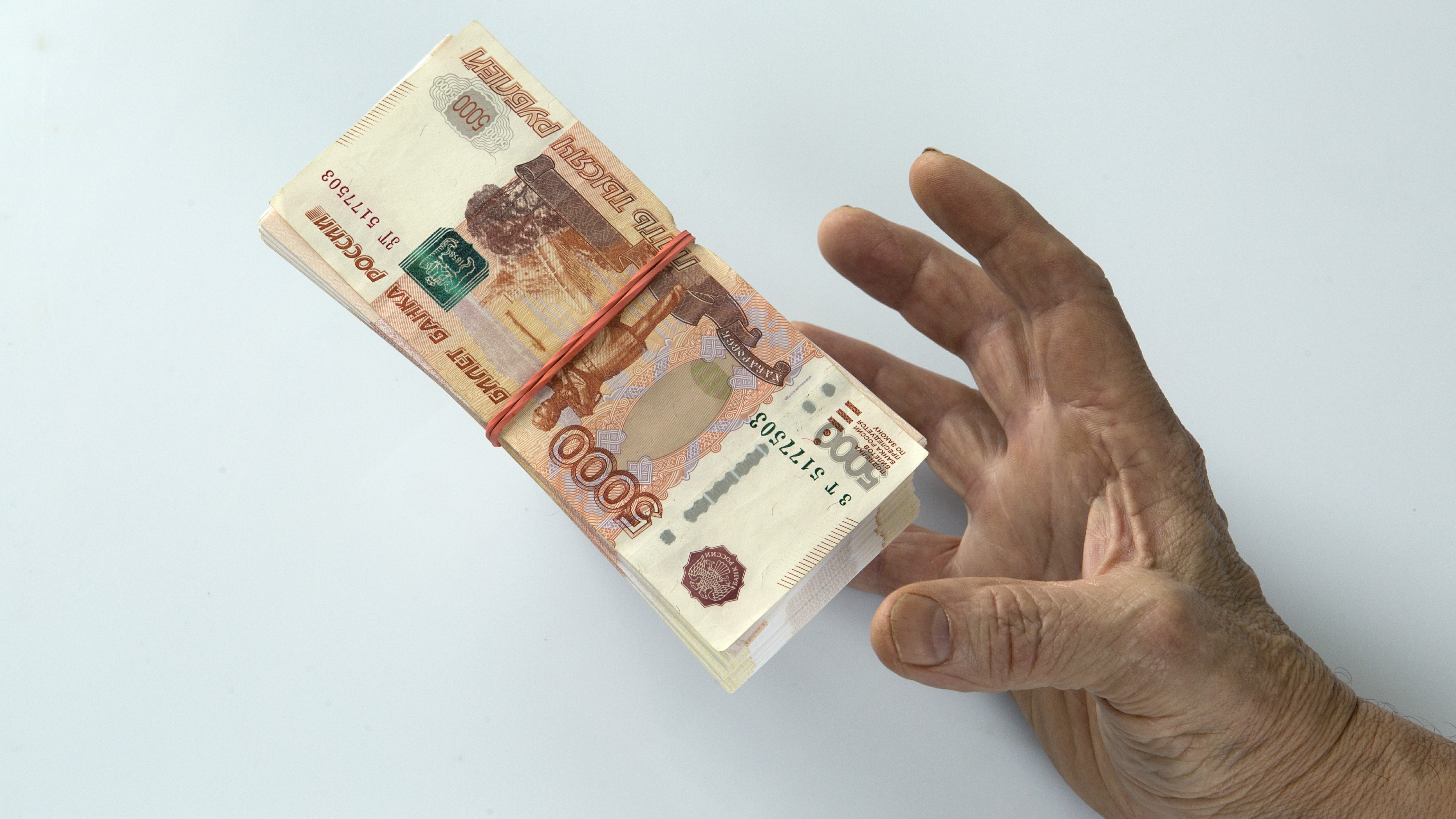 Средний срок потребкредитов в РФ в декабре вырос на 32,6% год к году