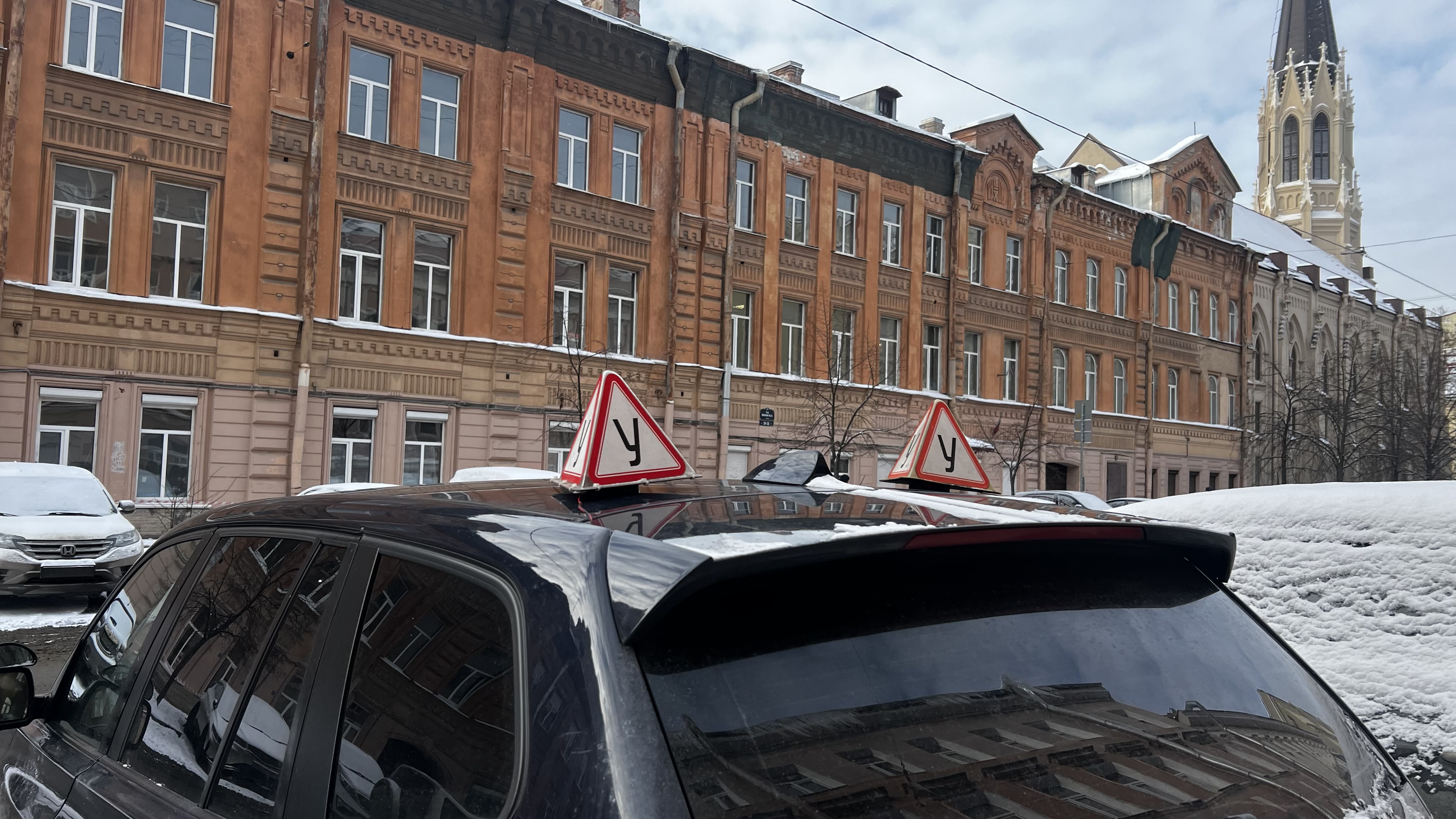 Эксперт: увеличение часов вождения в автошколах не гарантирует успех в обучении