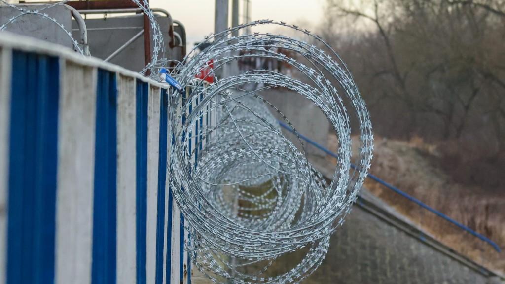 Россия закрыла несколько погранпереходов на границе с Прибалтикой и Финляндией