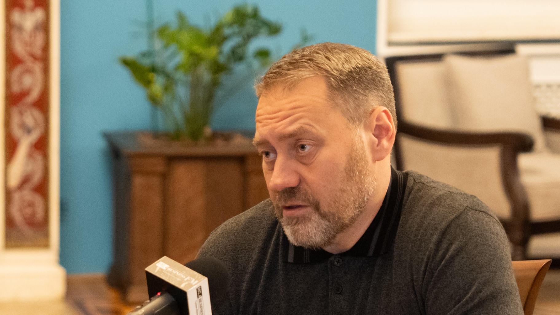 Спикер ЗакСа Бельский рассказал, что изменилось для владельцев собак в Петербурге