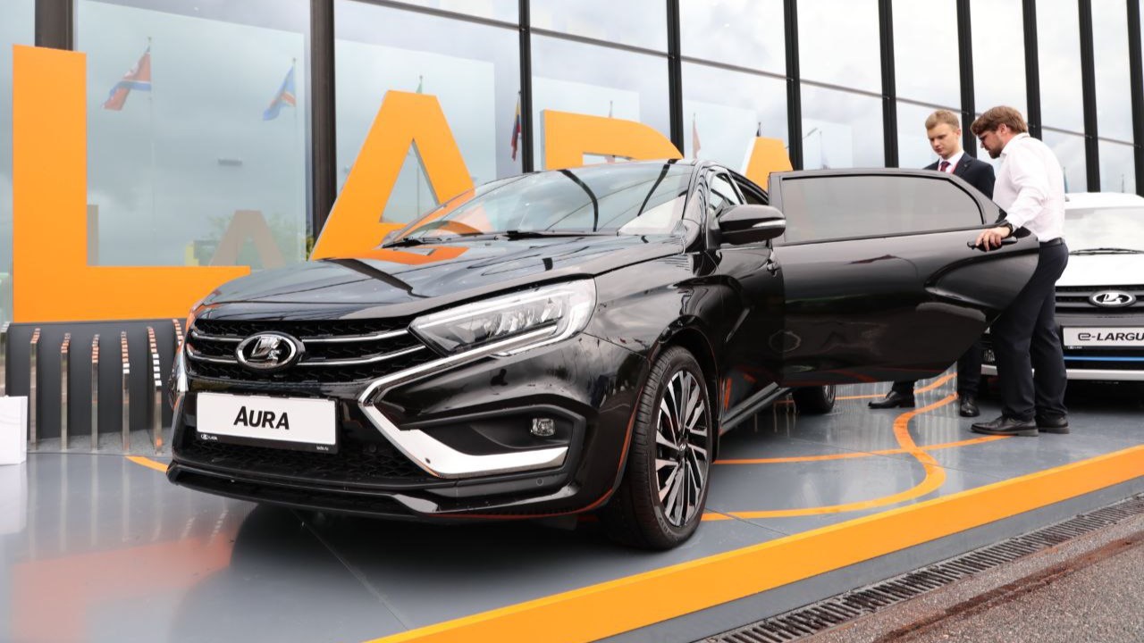 Продажи Lada Aura в России за январь-август составили почти 800 штук