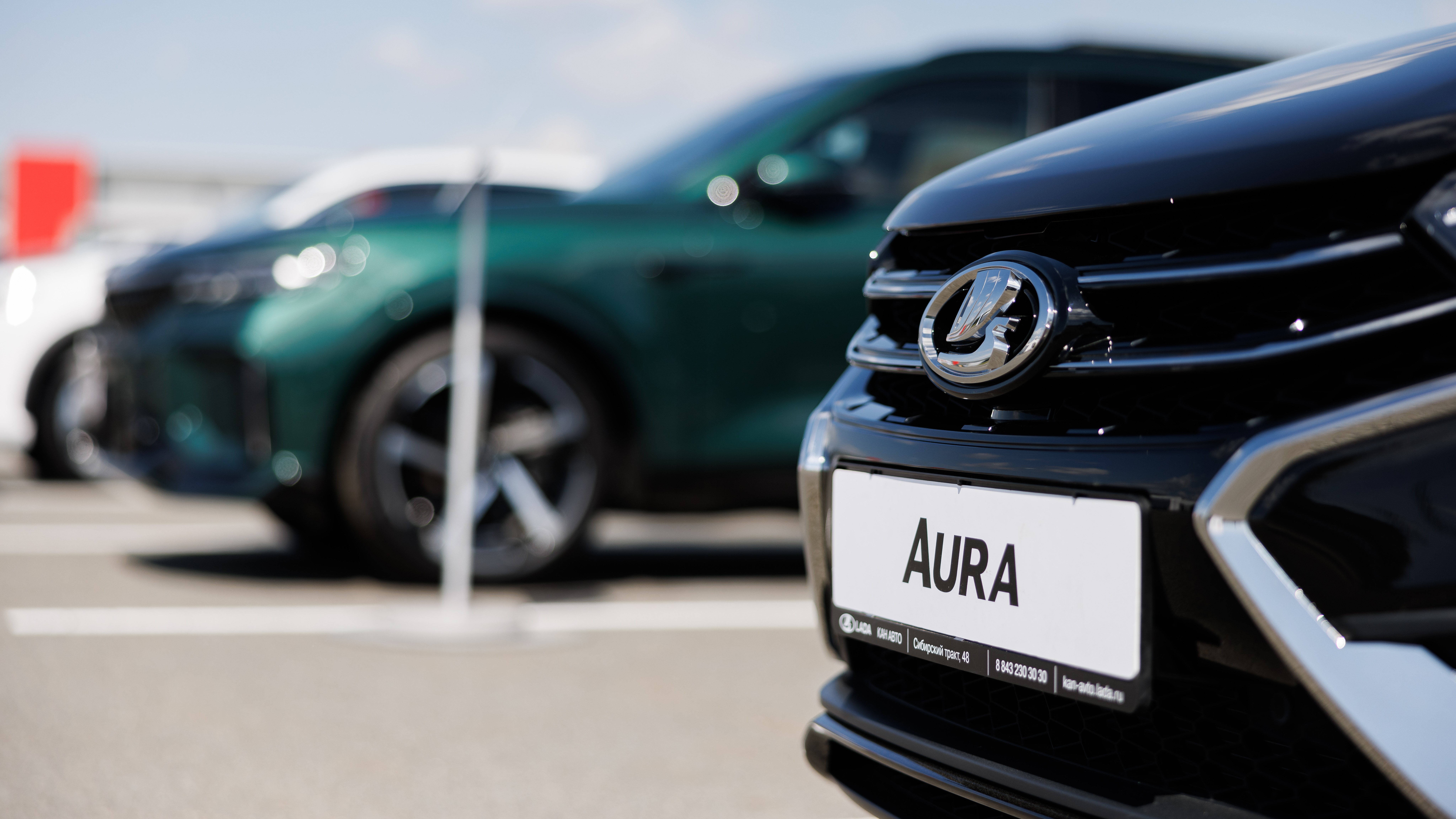 Спрос на бизнес-седан Lada Aura в РФ вырос почти на 16% за четыре месяца
