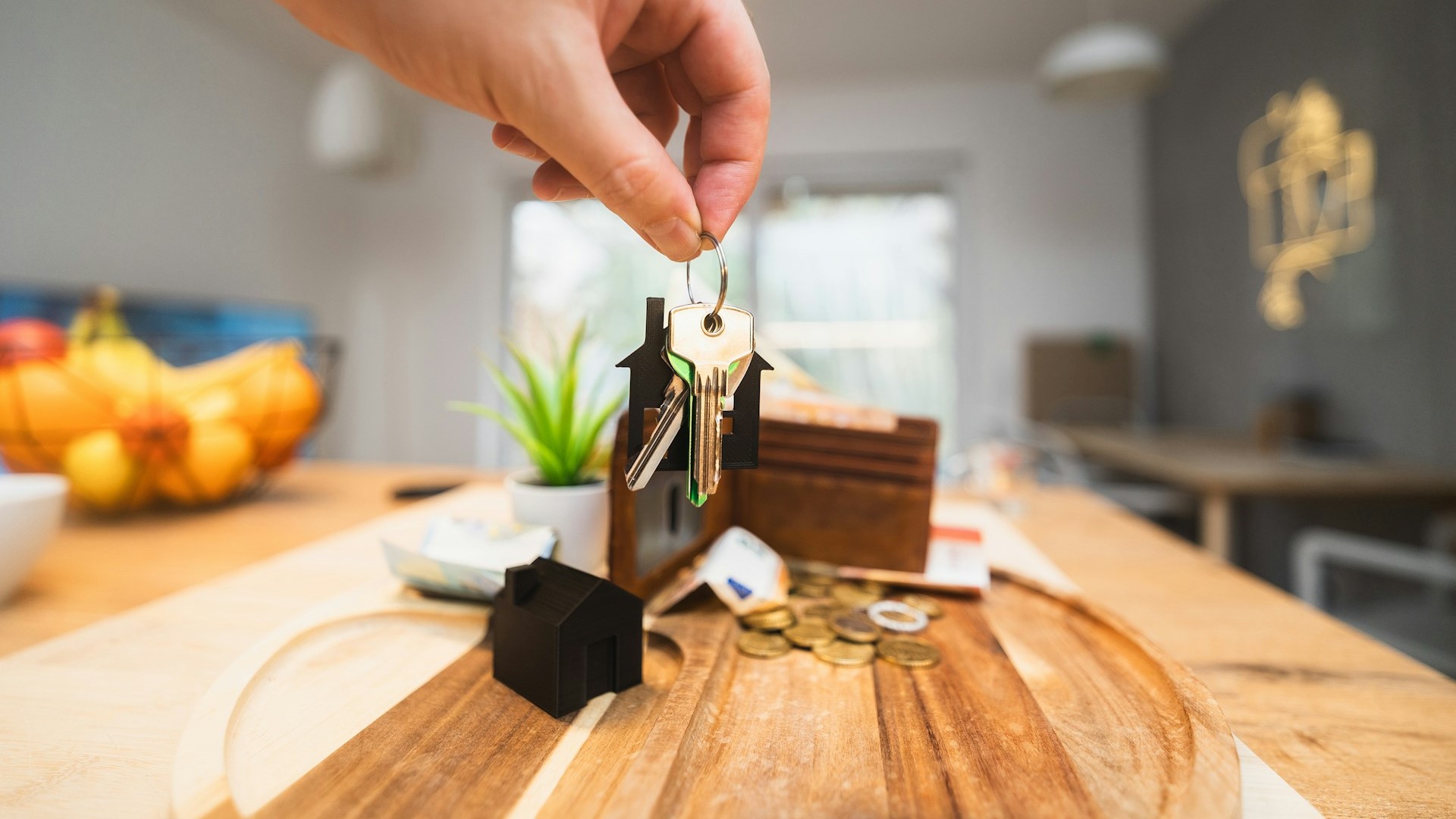 Ущерб от мошенников в сфере недвижимости в России превысил 10,7 млрд рублей