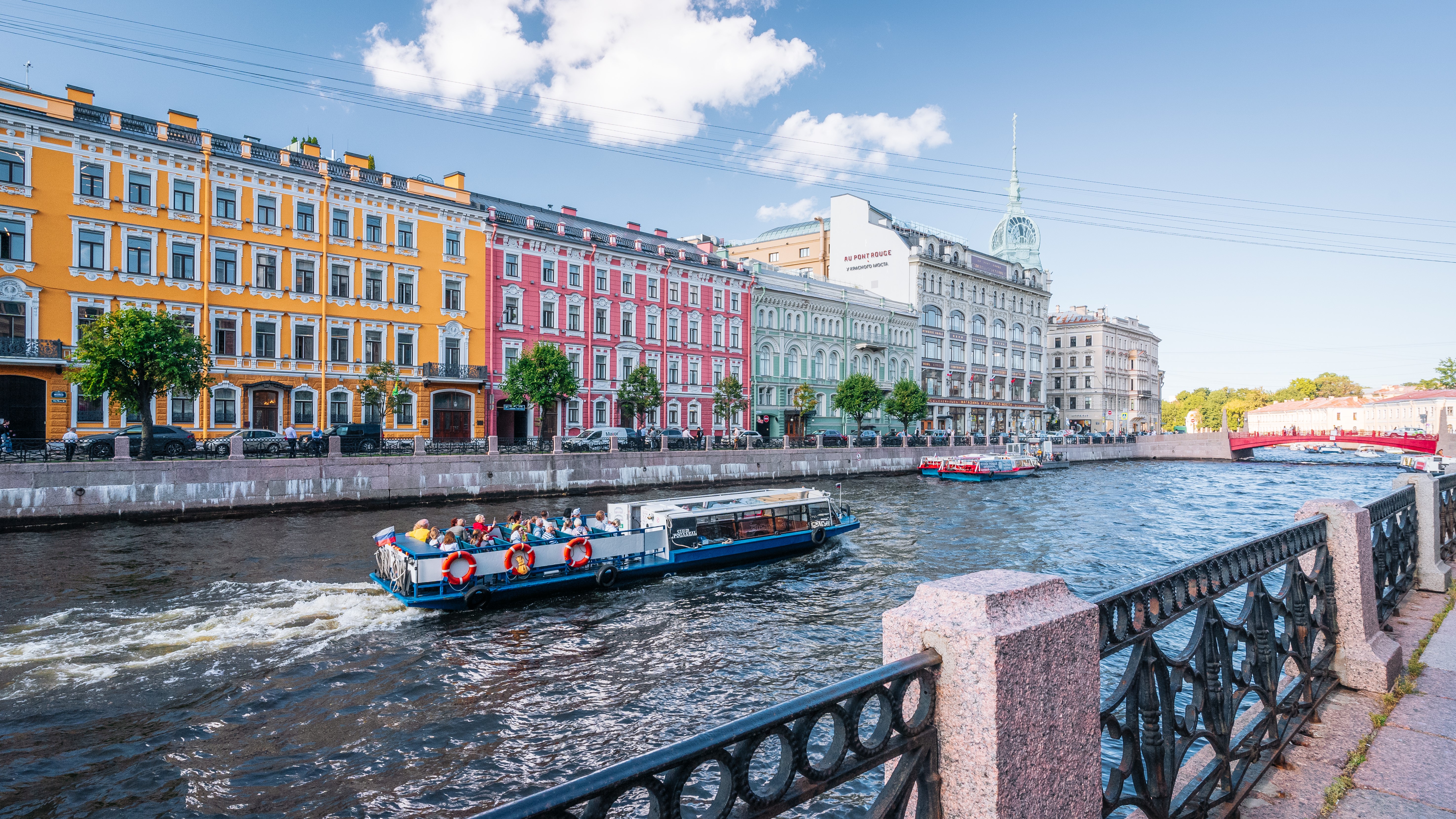 Петербургу грозит снижение числа туристов