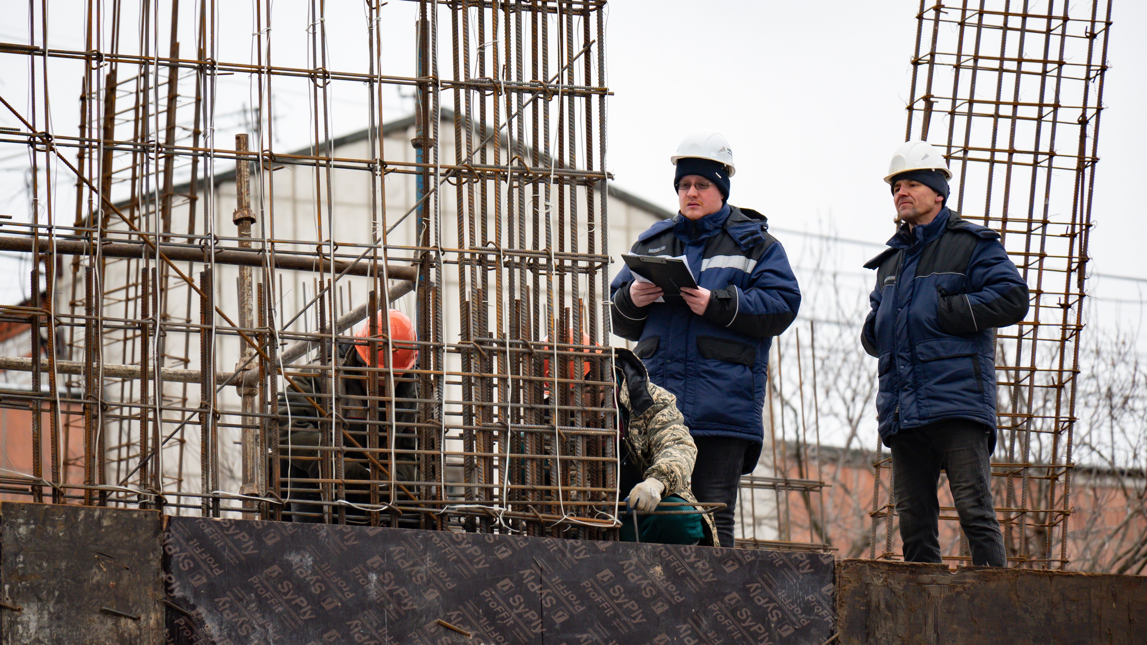 Медианная зарплата в строительной отрасли Петербурга выросла на 11%