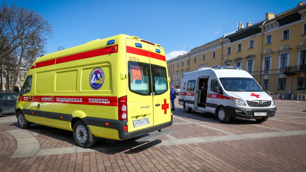 Петербург занял первое место по числу смертей от COVID за неделю