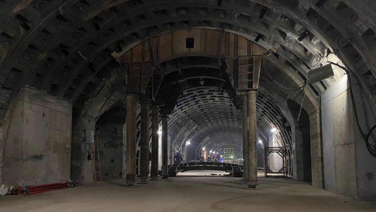 Выход из станции метро «Театральная» построят на площади Темирканова