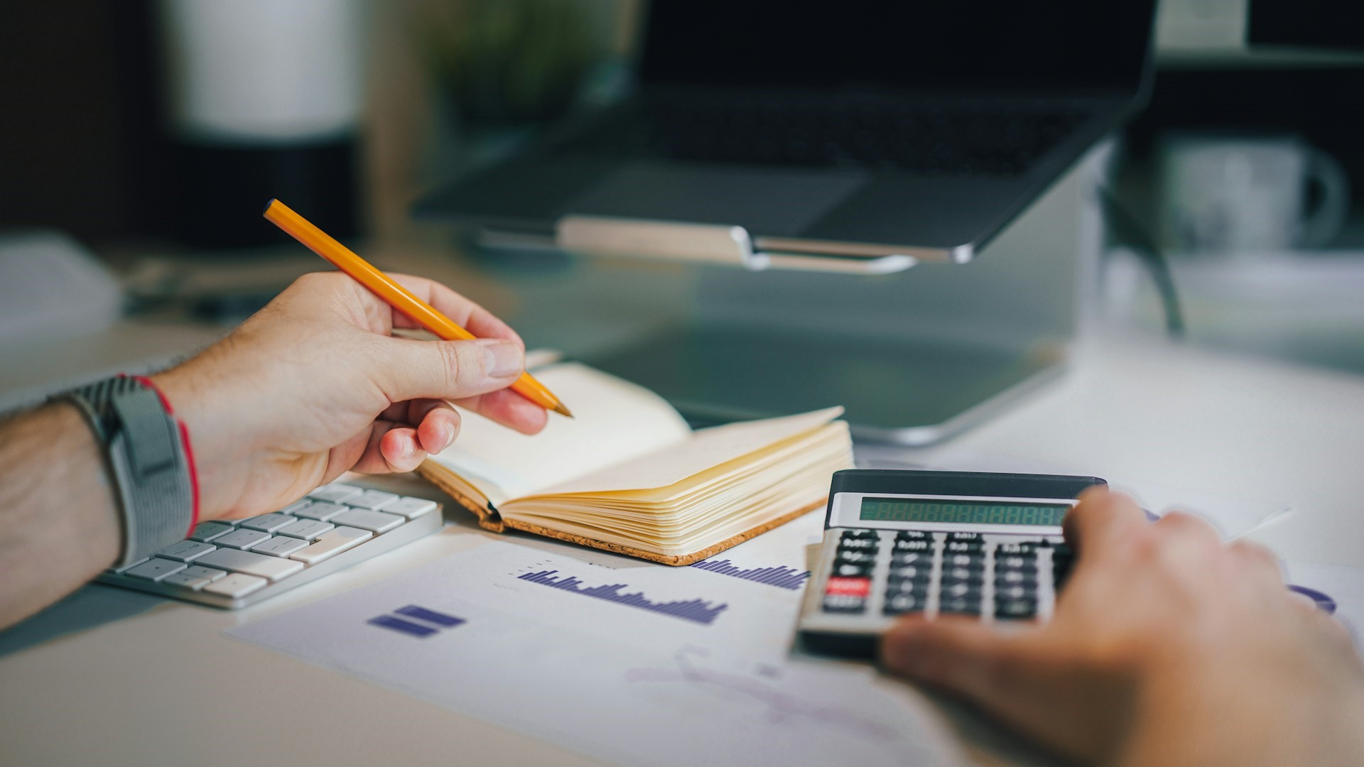 Обращение взыскания на имущество должников по налогам при недостатке денежных средств во внесудебном порядке