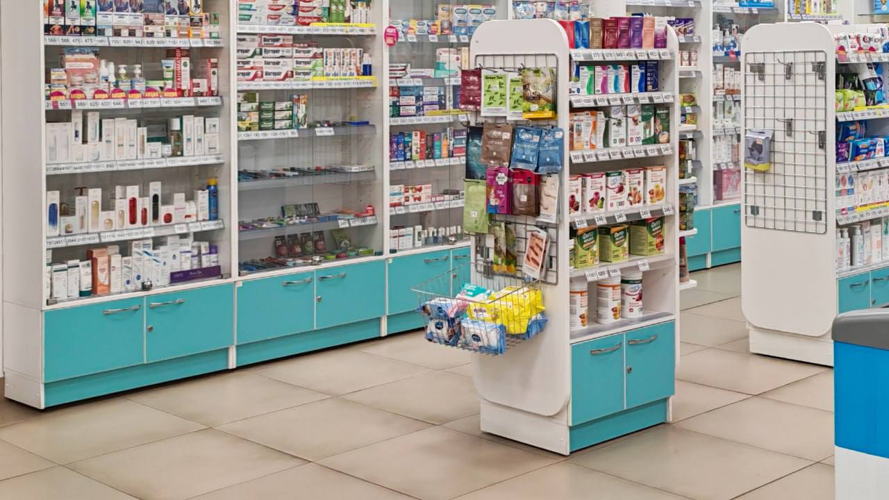 Генпрокуратура предостерегла аптеки Петербурга от завышения цен на лекарства