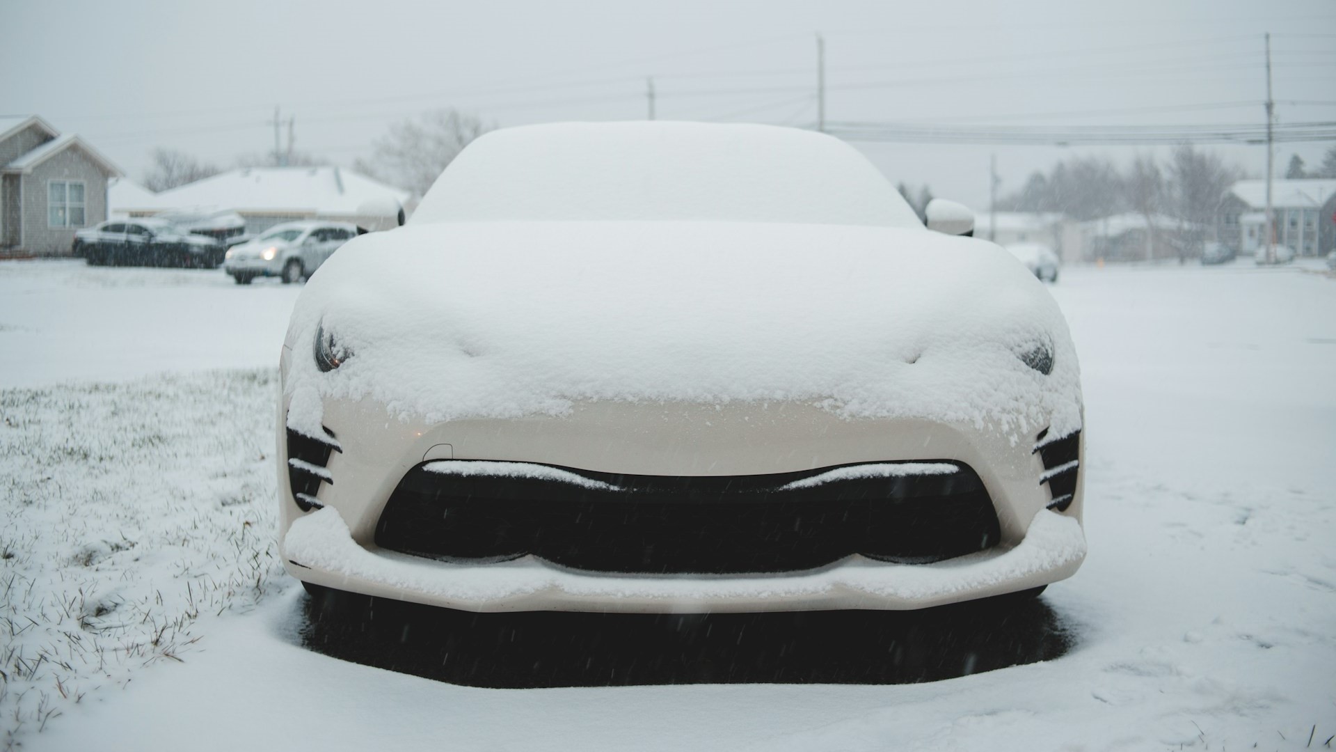 Отбуксировать и отогреть: спрос на автоуслуги в Петербурге вырос в полтора раза