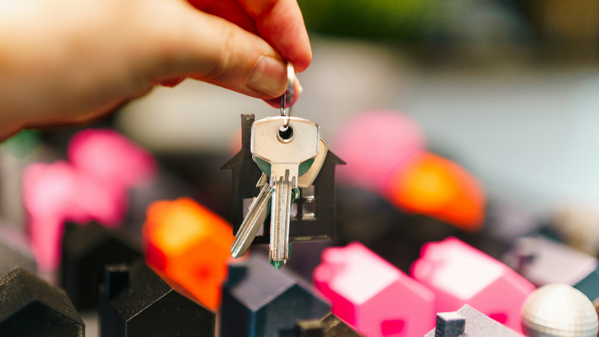 Число объявлений о сдаче жилья в аренду в РФ в 2025 году выросло на 17%