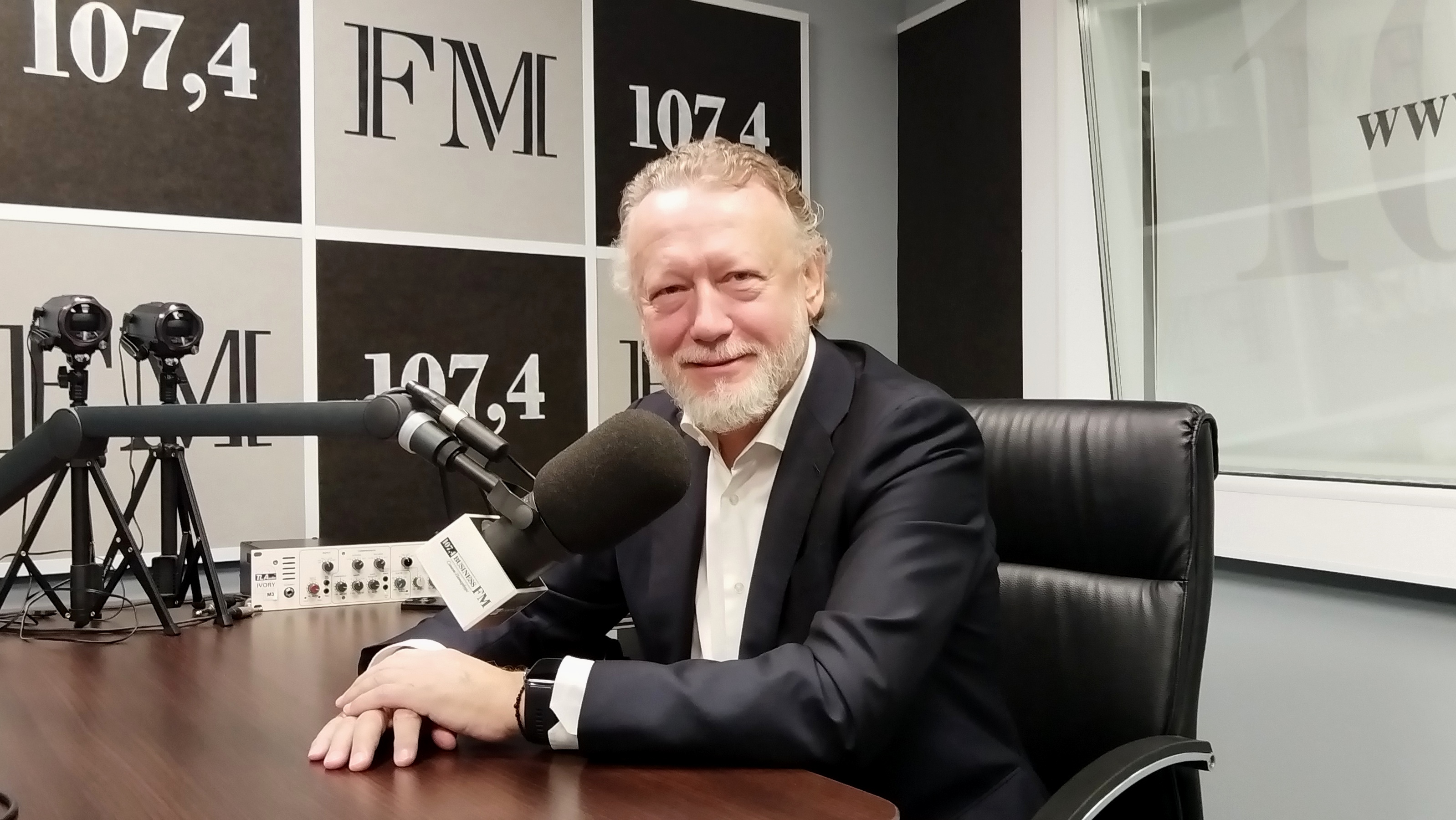 Александр Бобков: стратегия развития Петербурга, нюансы КРТ, трудовые мигранты