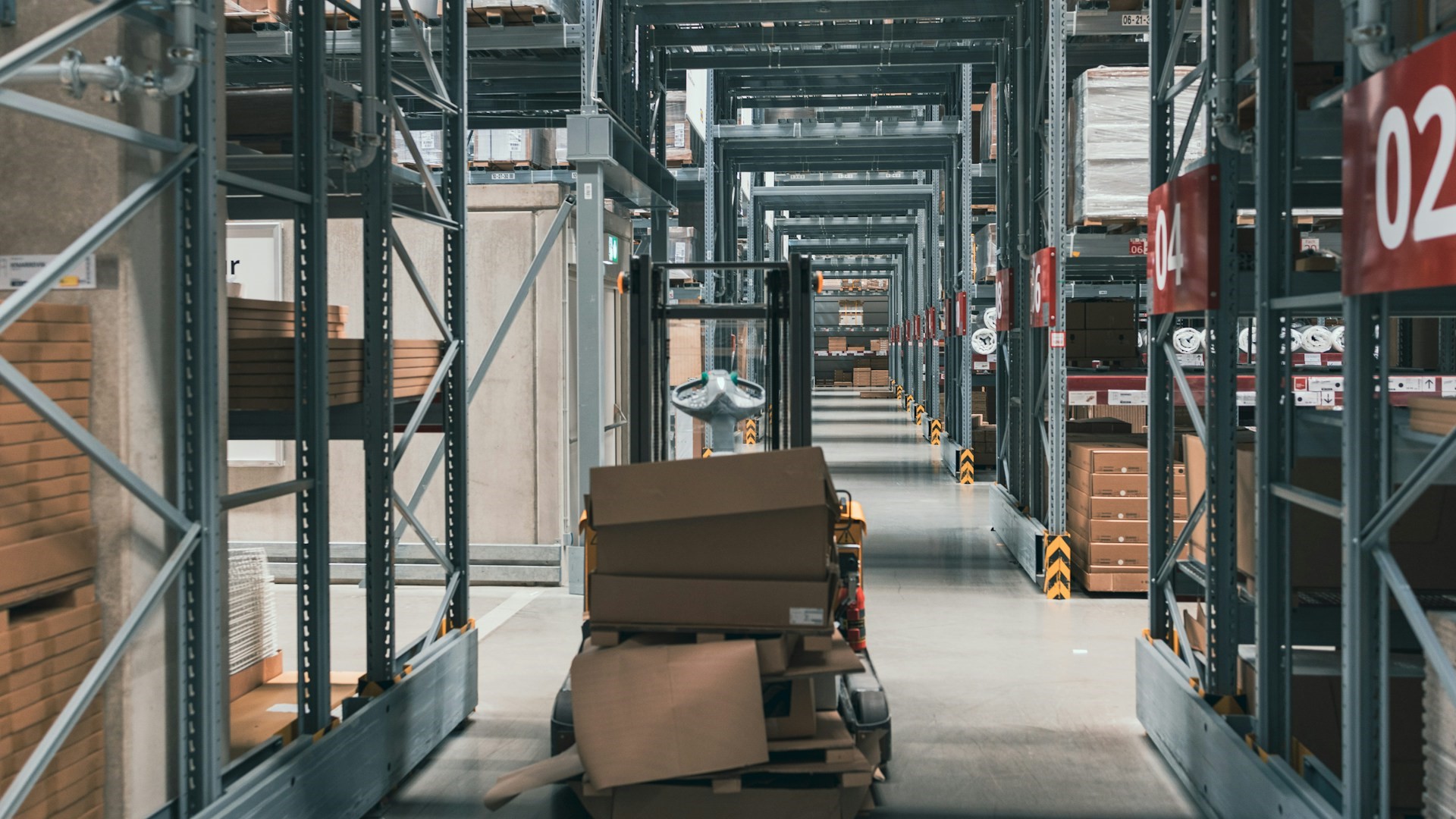 Склады показали самую высокую доходность с 2006 года