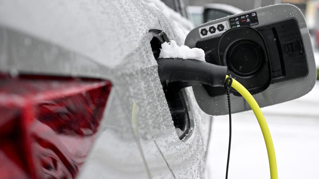 В Петербурге планируют установить более 300 новых электрозаправочных станций