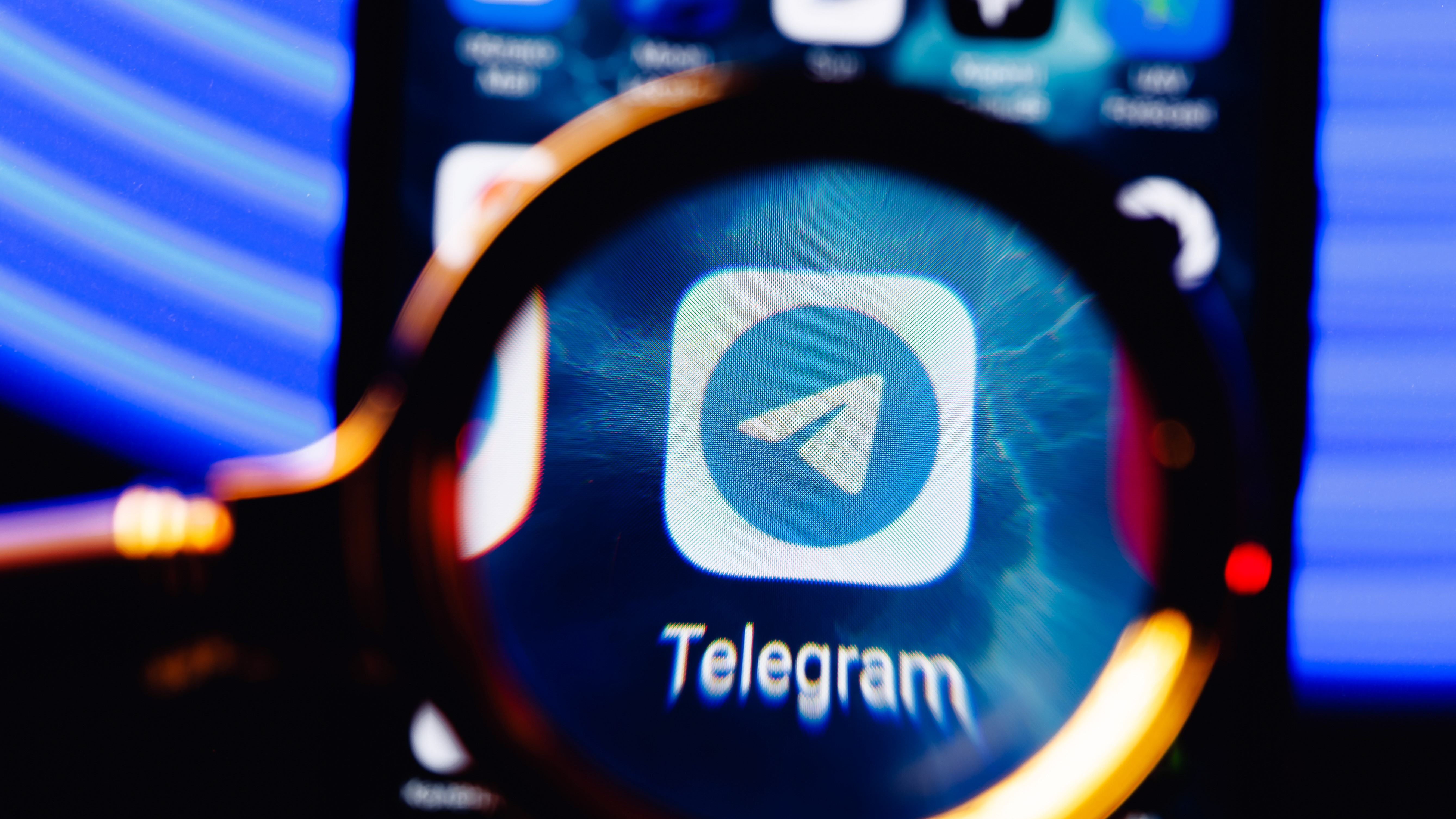 Шадаев объяснил решение Роскомнадзора о замедлении Telegram