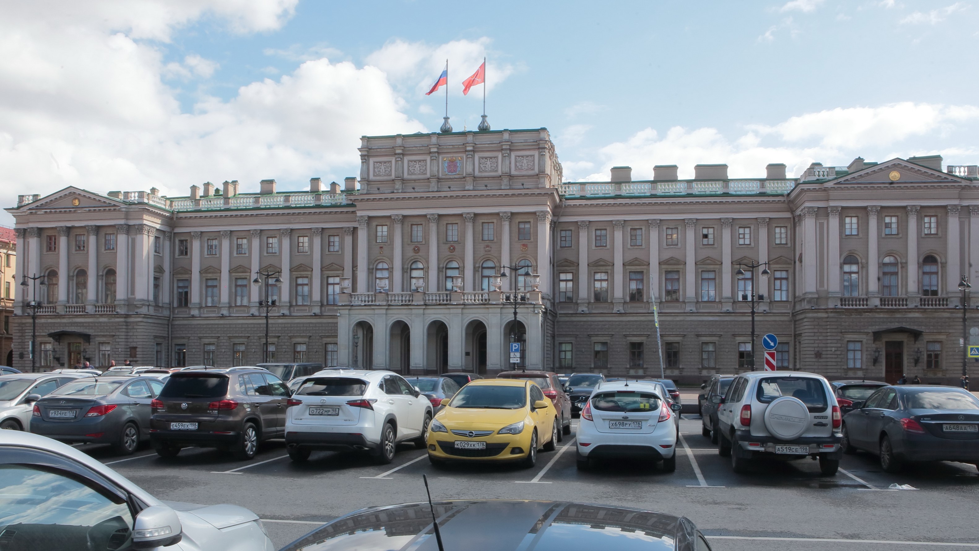 Спикер ЗакСа Петербурга рассказал о новых городских законах