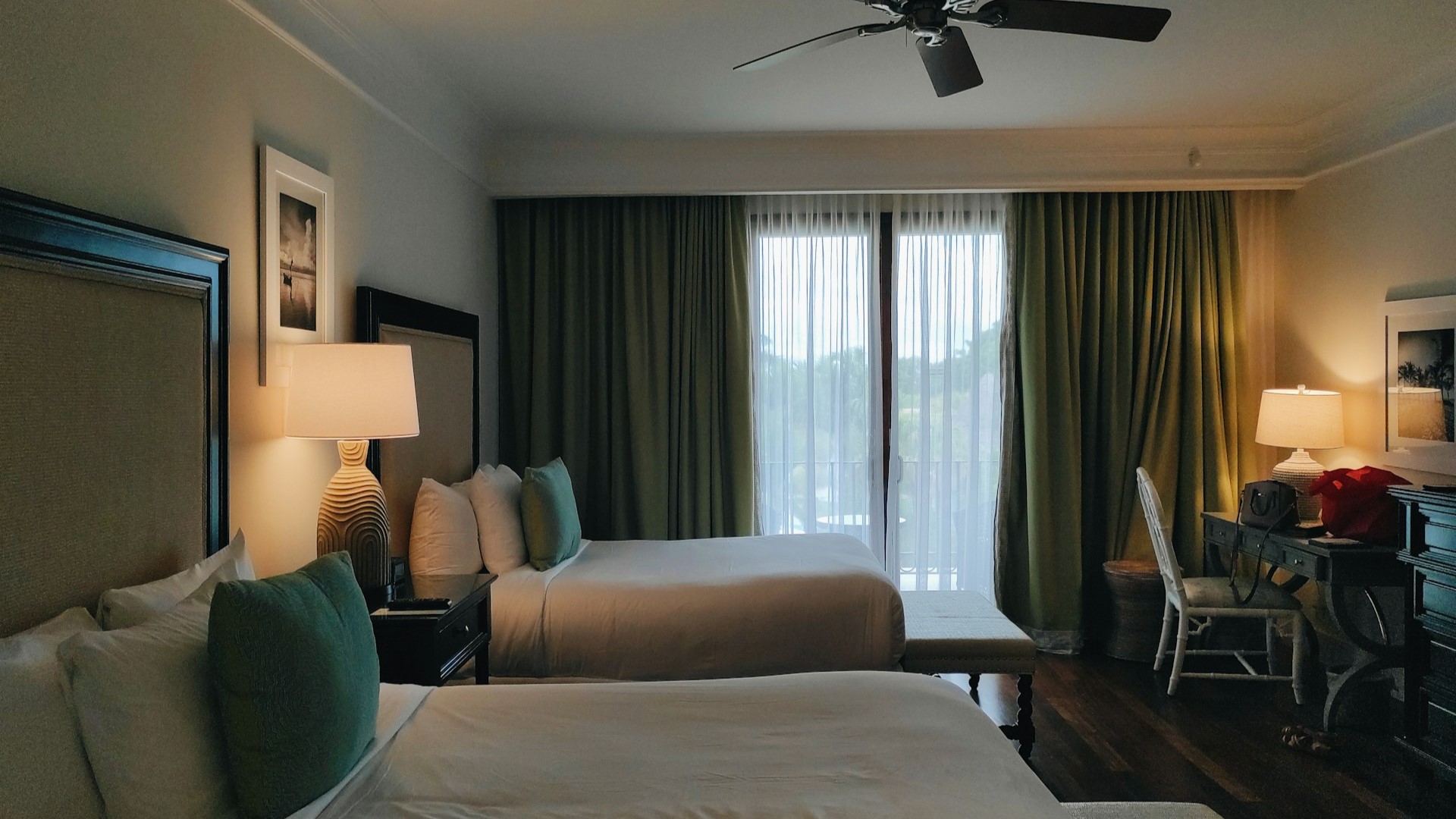 Петербургские отельеры обсуждают возможные послабления по миграционному учёту