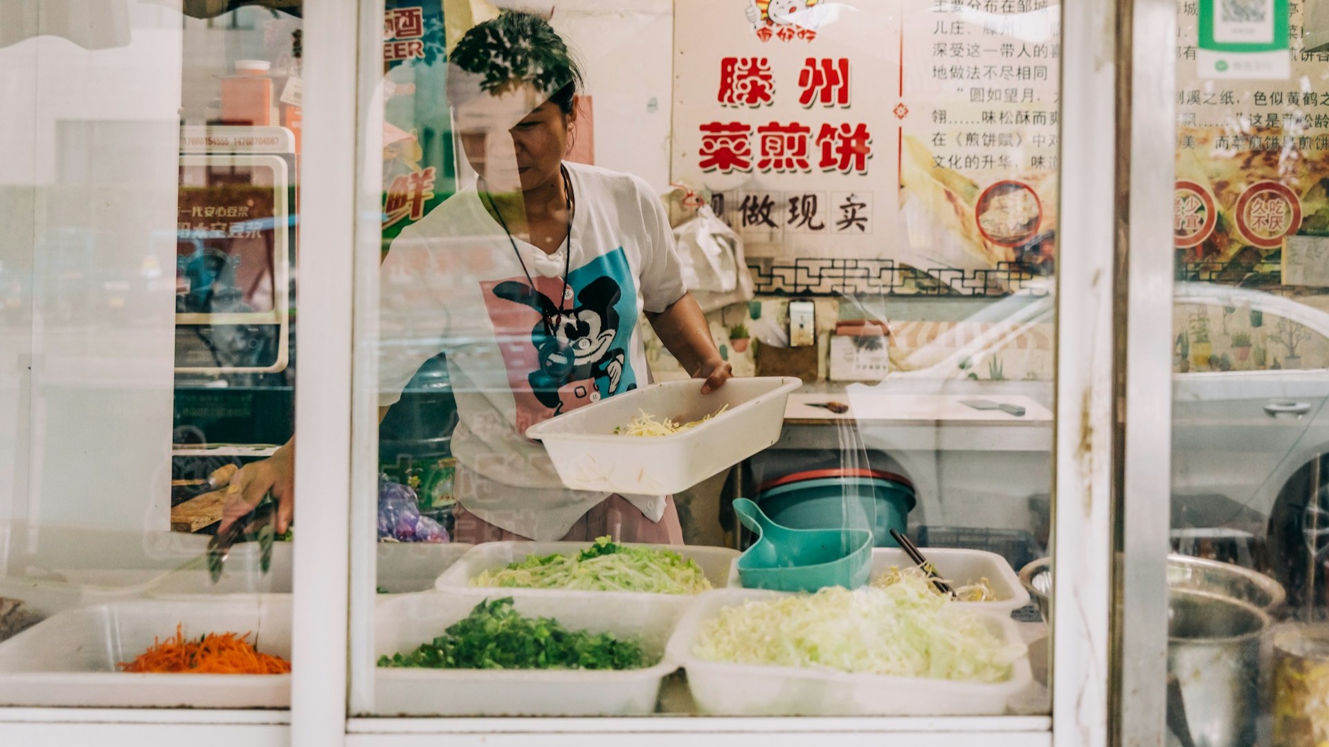 Китайский бизнес все активнее вытесняет иностранных конкурентов из Петербурга