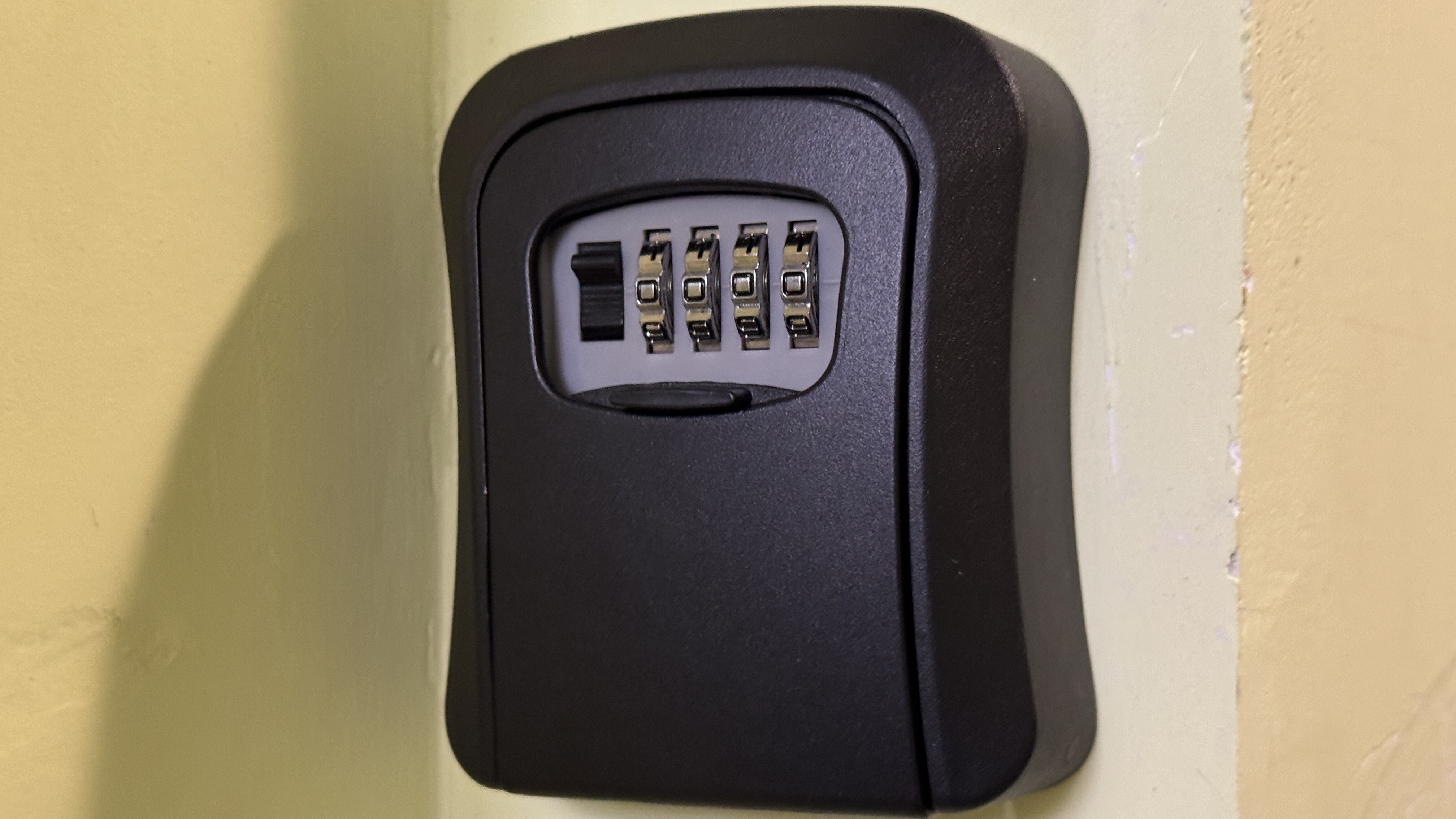 Аренда жилья в марте подешевела в большинстве городов-миллионников