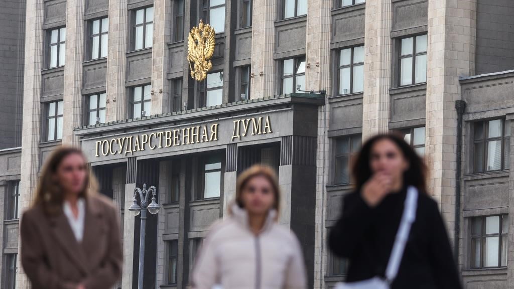 В ГД внесли проект о сокращении рабочей недели для одного из родителей