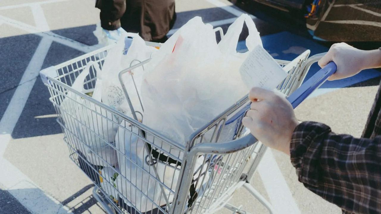 Продуктовые сети Петербурга стали реже открывать новые магазины в 2026 году