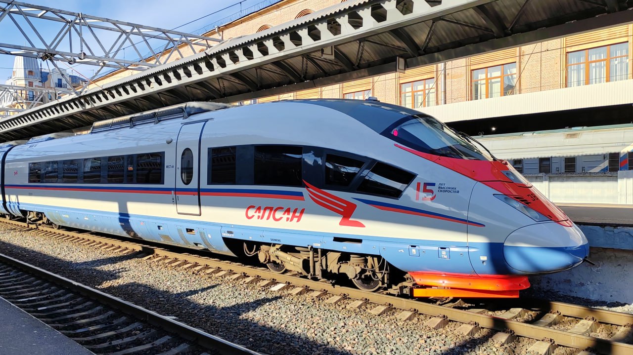 Дополнительные «Сапсаны» между Петербургом и Москвой продлили до 11 января