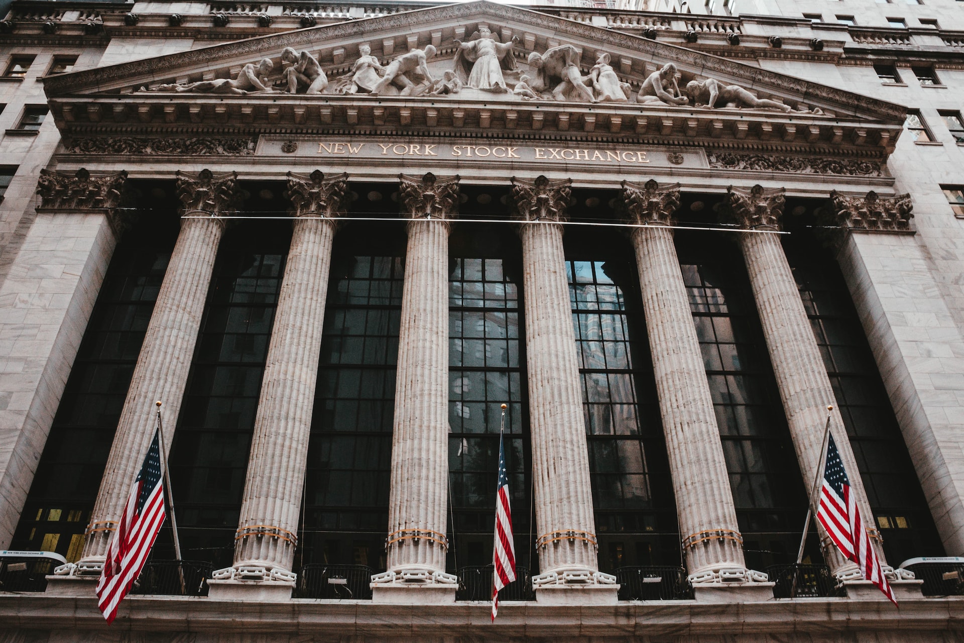 Большую часть активов обанкротившегося Signature Bank выкупит New York Community Bank