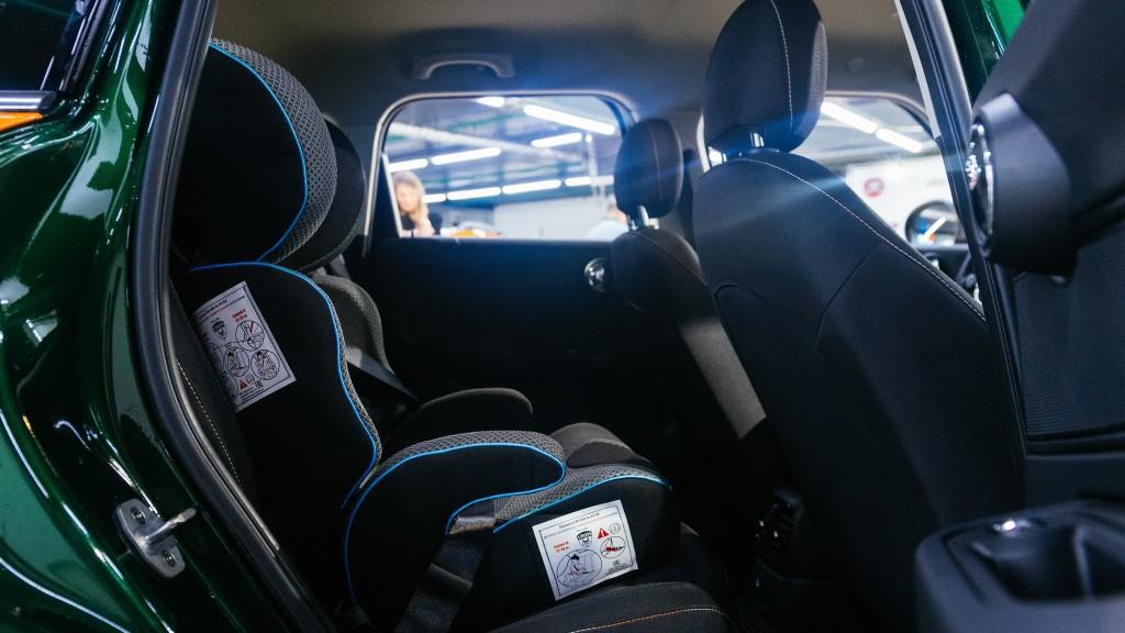 В России вдвое вырастут штрафы за нарушения требований к перевозке детей