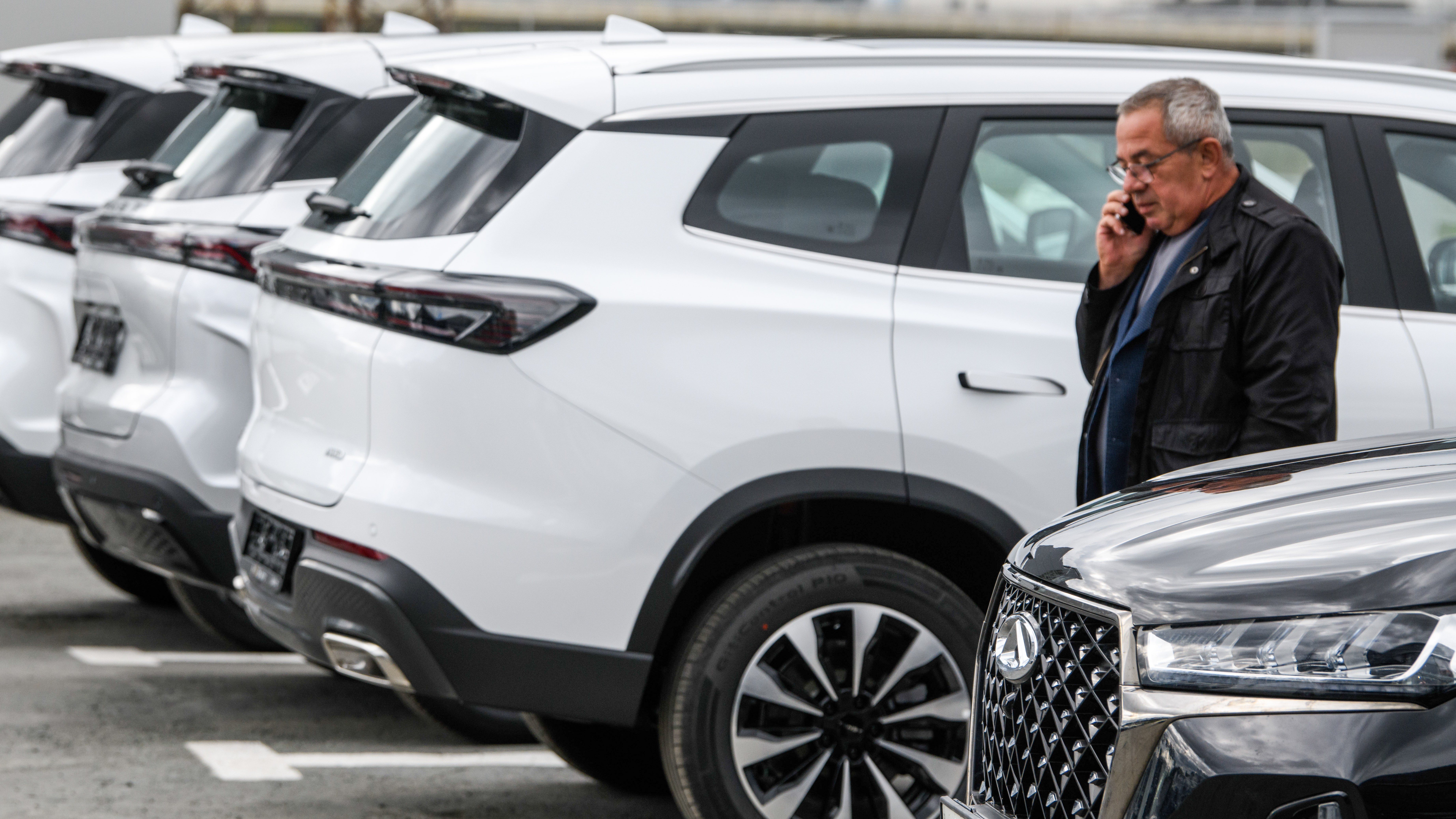 Продажи кроссоверов и внедорожников в РФ выросли на 21%