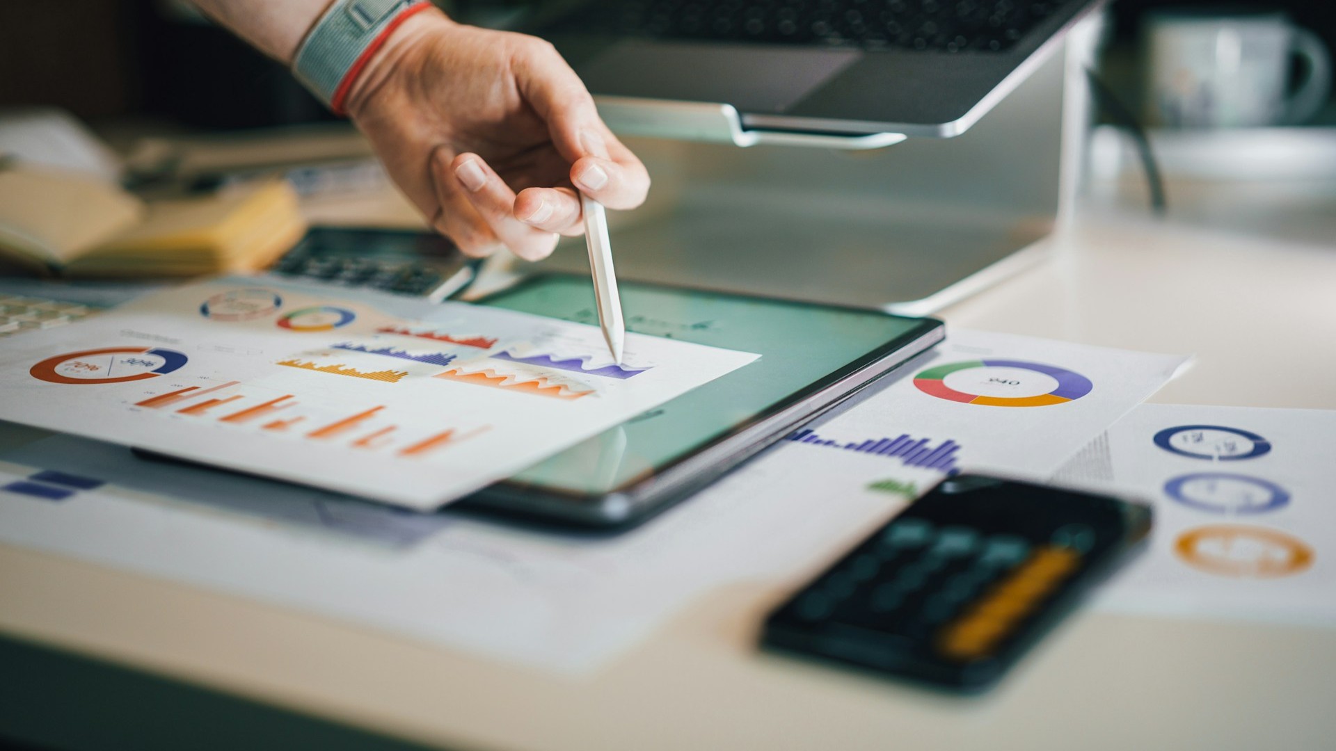 Стоимость посещения медицинской клиники в Петербурге за год выросла на 13%