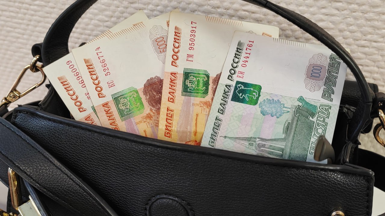 Средний размер потребкредитов в РФ в сентябре сократится на 12,9% к августу