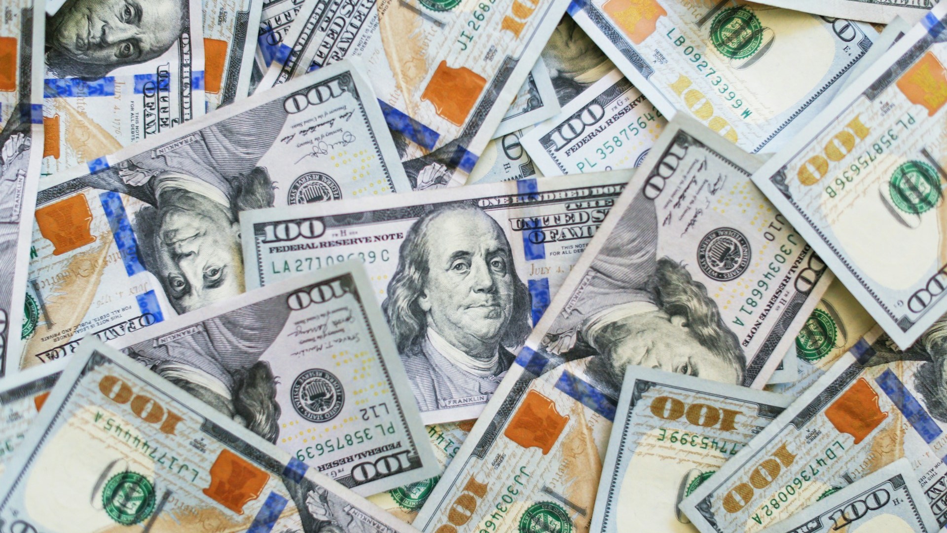 Международные резервы РФ достигли 690,6 млрд долларов