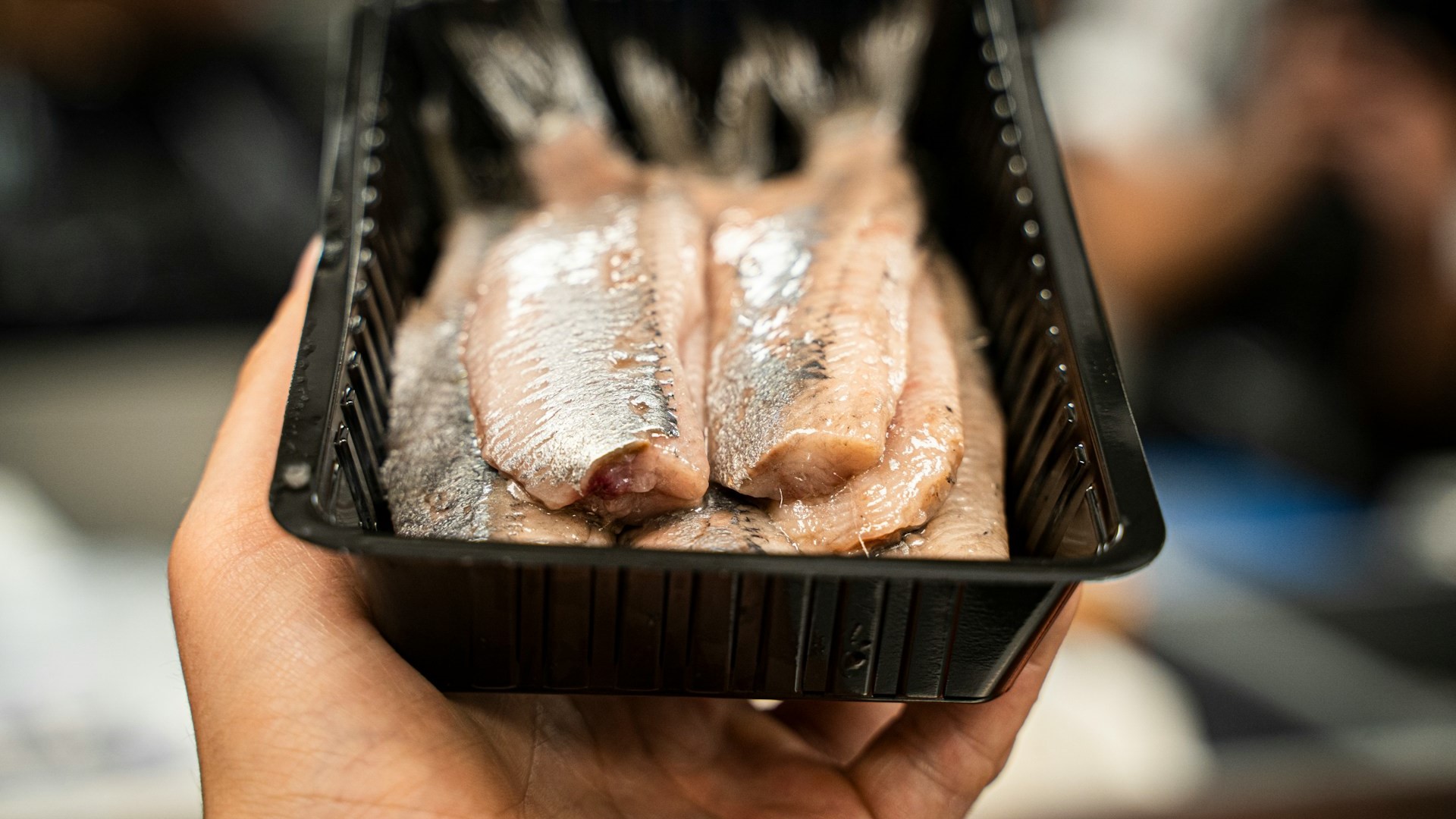 Селедку назвали самой популярной рыбой у россиян