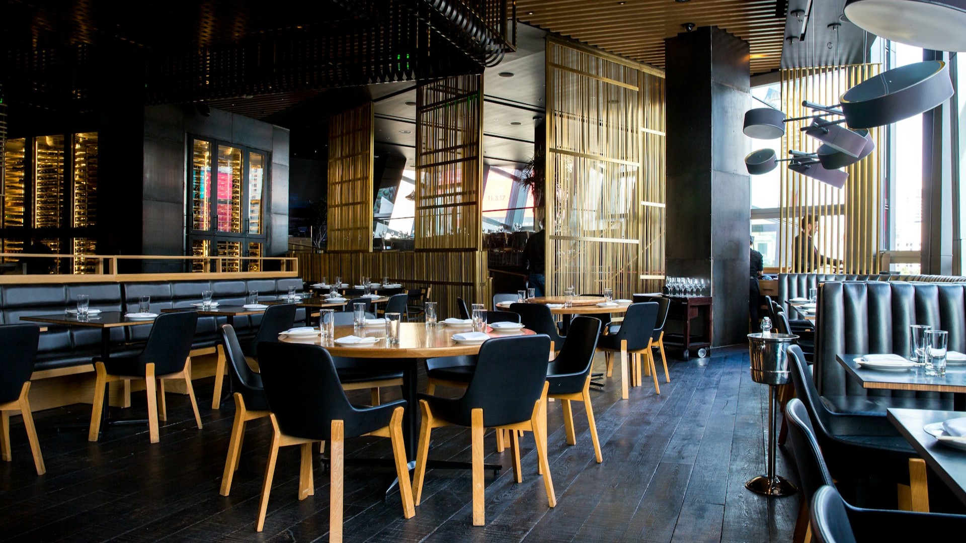 В реестр ресторанов Петербурга за полгода включили только треть заведений города