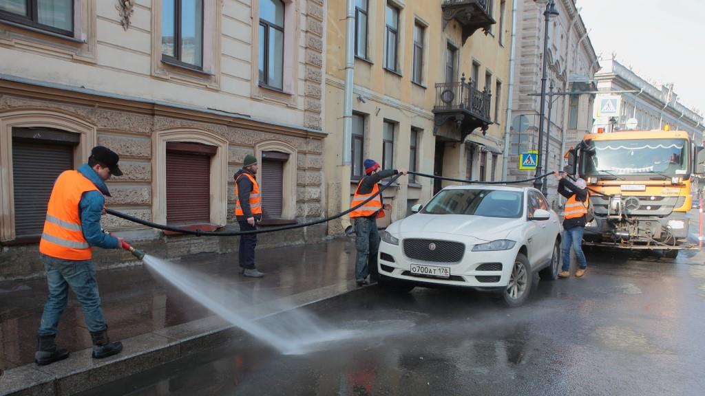 В Петербурге тарифные ставки для рабочих в ЖКХ за полтора года выросли на 16% 