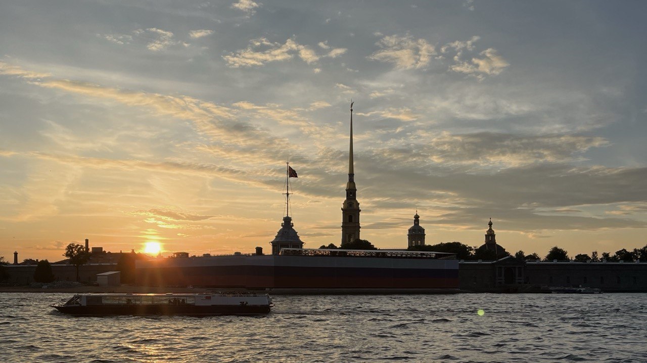 Новостной рейтинг: назначение глав фракций ЗакСа, сокращение бюджета Петербурга, отмена концерта Уэста