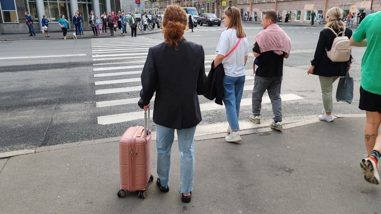 Россияне стали реже отдыхать в выходные дни в Петербурге и Сочи