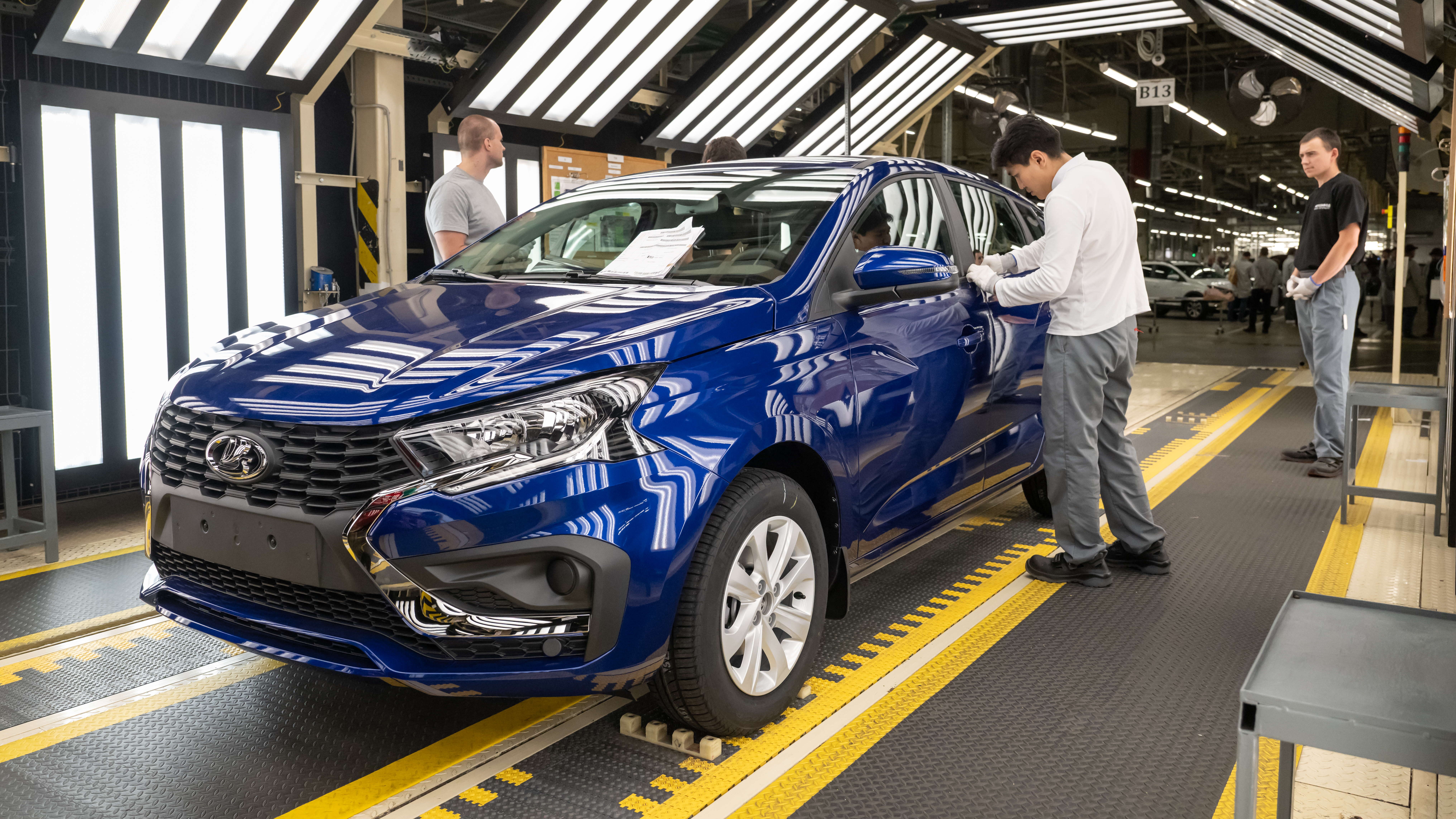 Производство Lada Iskra в Петербурге достигнет 3 тысяч единиц к концу года