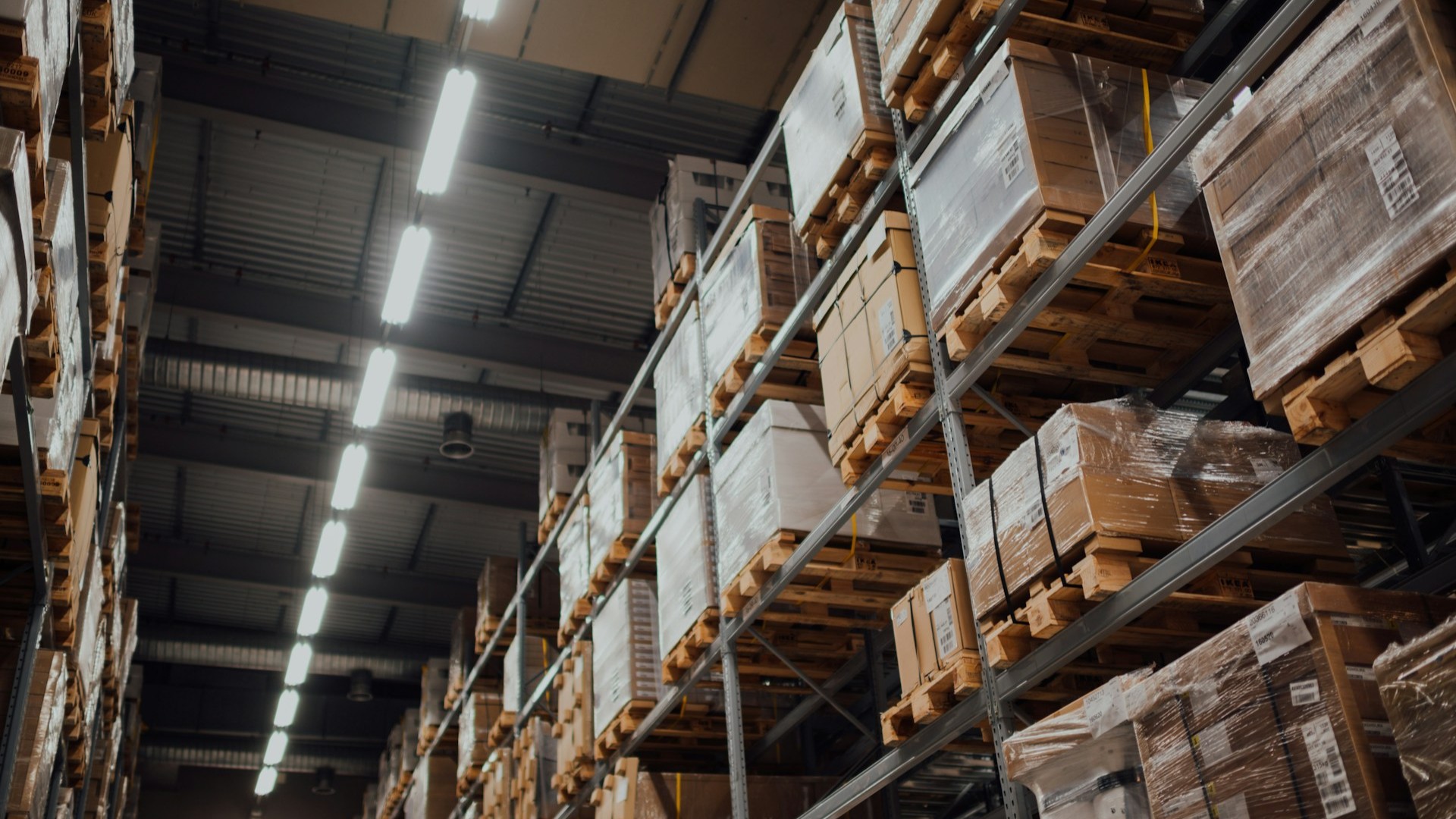 «Острый дефицит» складов: ситуация на рынке логистических объектов