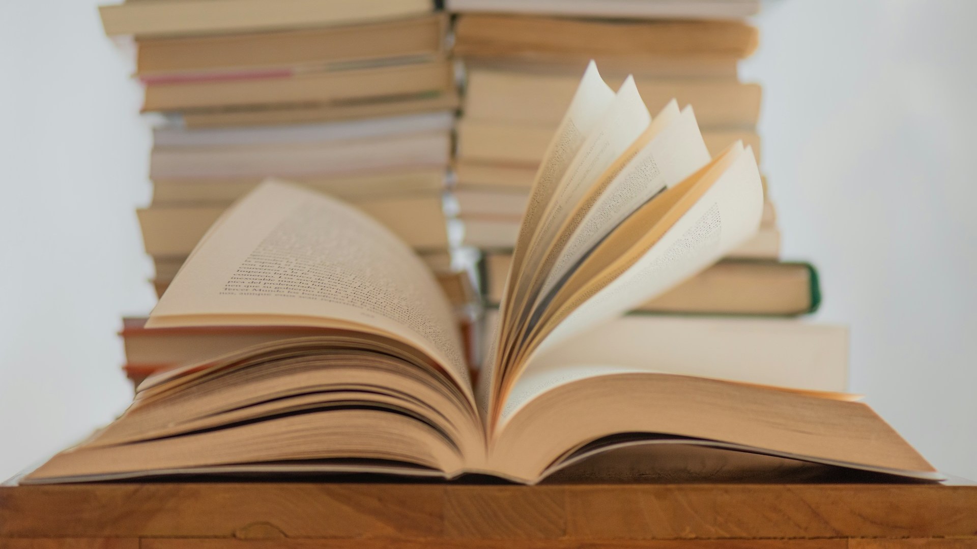 Спрос на научную литературу вырос в России в два раза