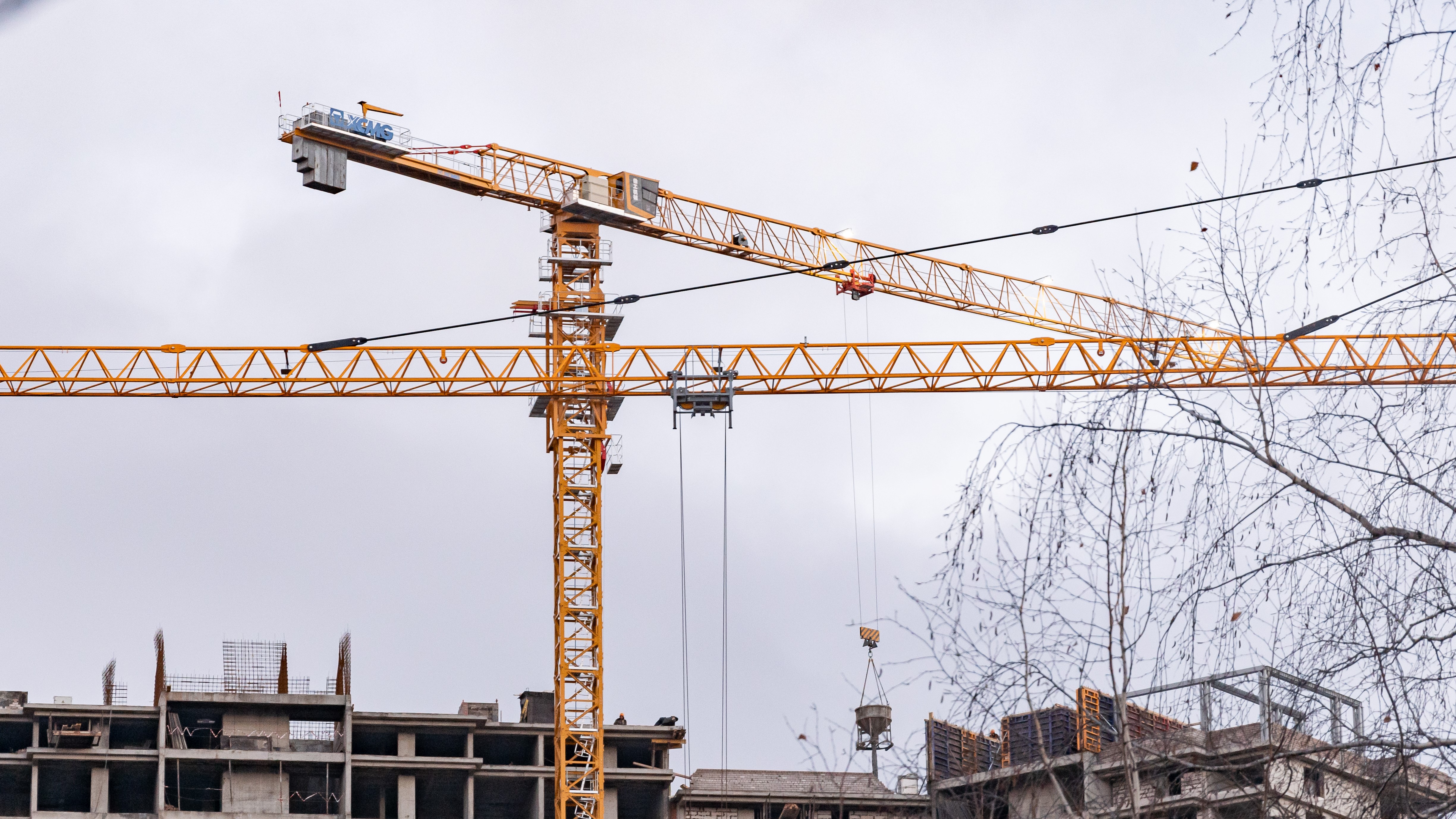 Ввод жилья в РФ в январе снизился на 26,7%