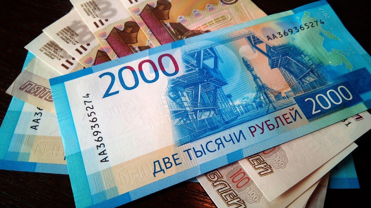 Судебные приставы планируют взыскать с россиян 3,2 трлн рублей в пользу банков