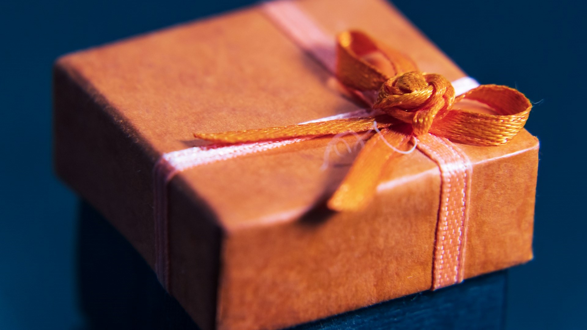 Влюбленные россияне стали чаще дарить уходовую косметику на 14 февраля