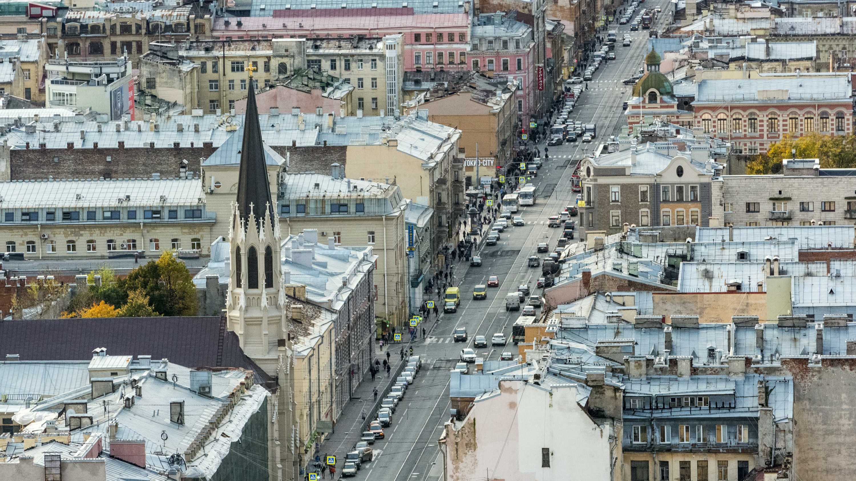 В Петербурге разрешили использовать съемку с дронов для фиксации правонарушений