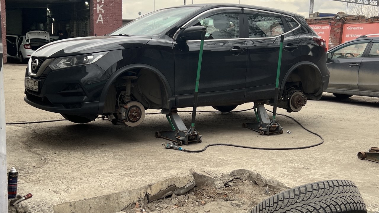 Подготовка автомобиля к весне обходится петербуржцам почти в 30 тысяч рублей