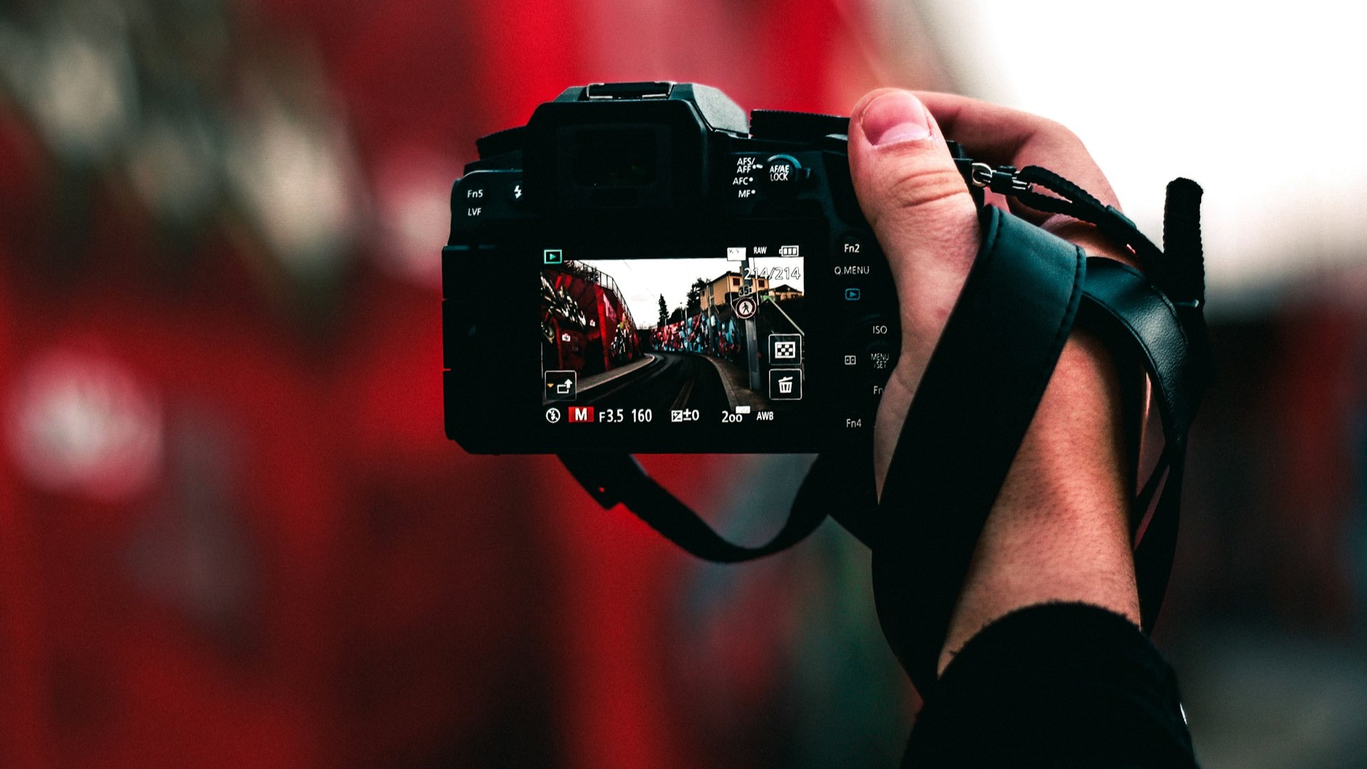 В Петербурге и Ленобласти осенью спрос на фотографов вырос на 114%