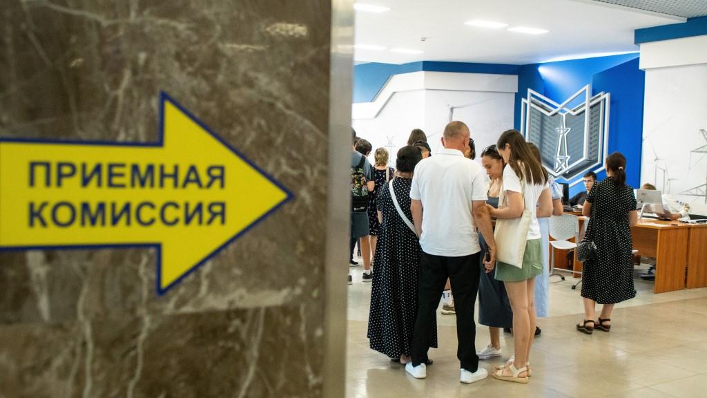 В Ленобласти открыли более 100 бюджетных мест на новые специальности