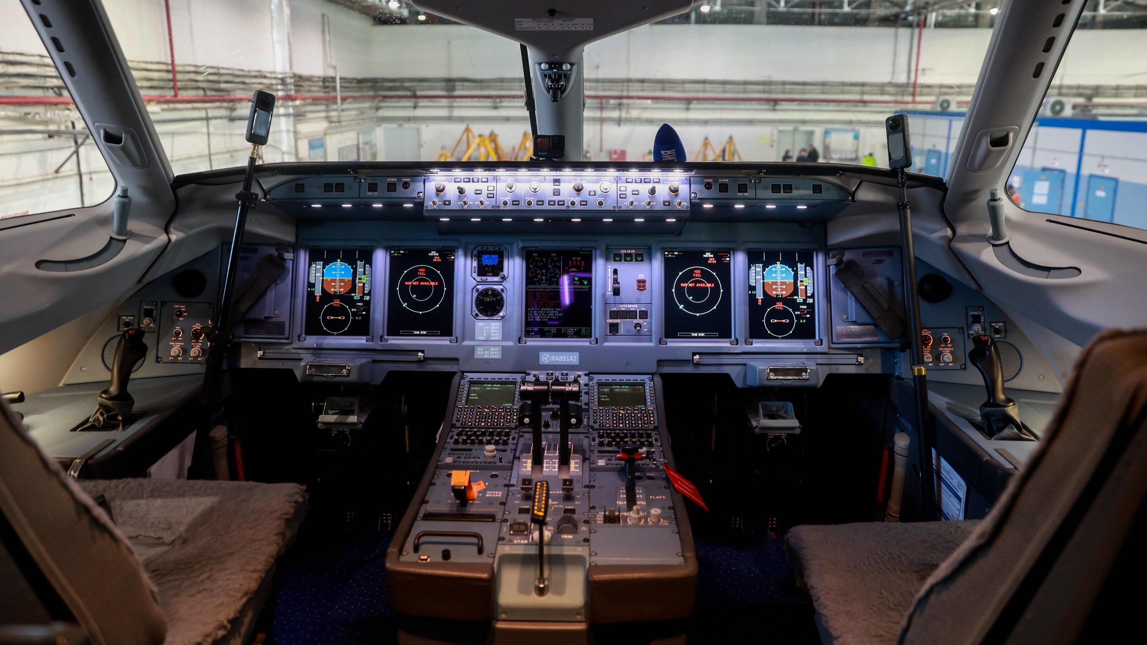 Поставки импортозамещенных SJ-100 могут начаться в конце года