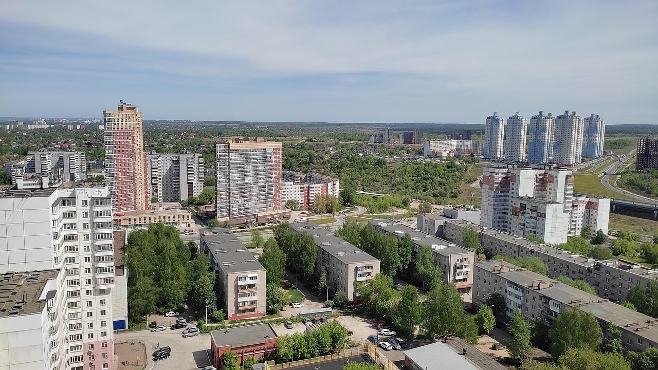 Вторичное жилье в крупных городах РФ в апреле подорожало на 0,7%