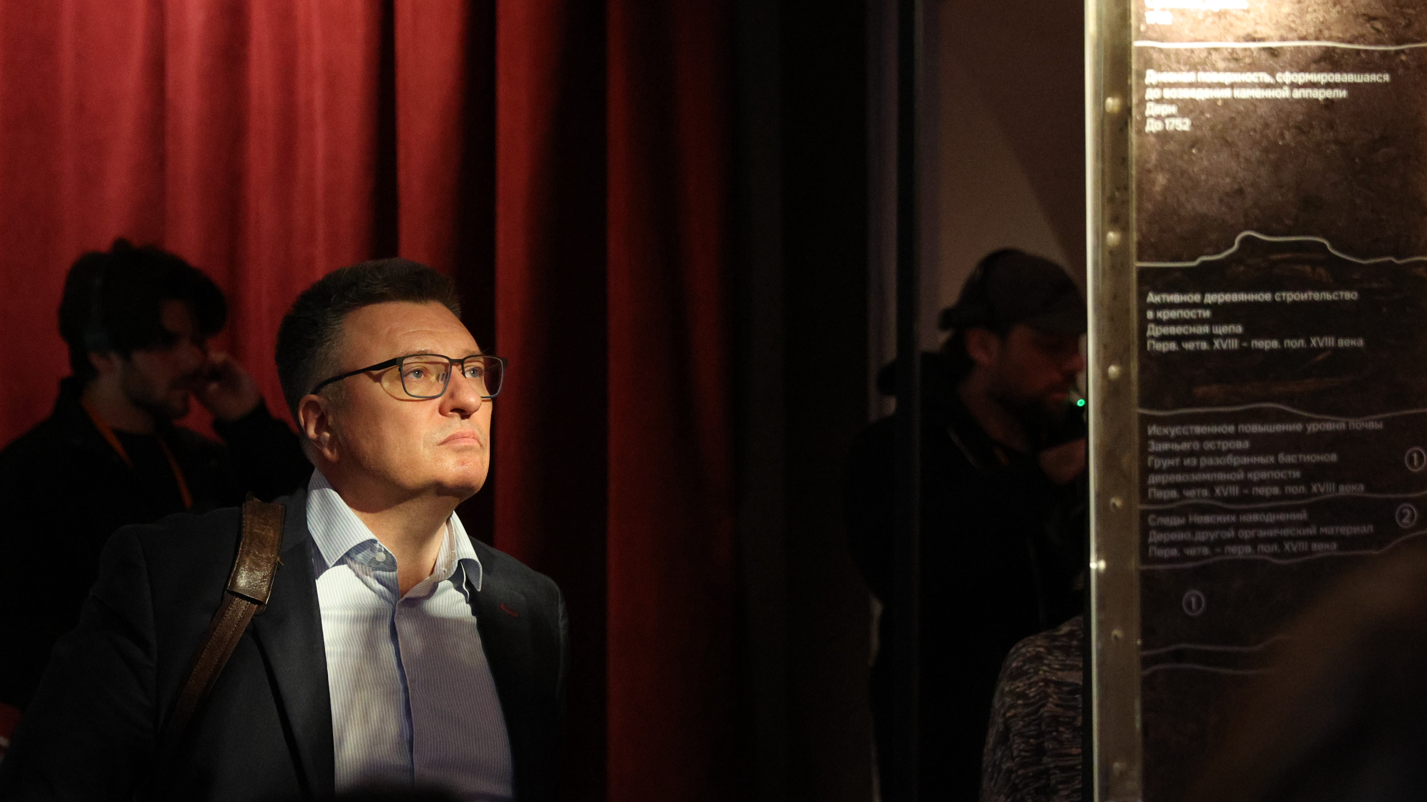 Экскурсия в Петропавловскую крепость на выставку «Акрополис. Явление крепости» вместе с Business FM Петербург